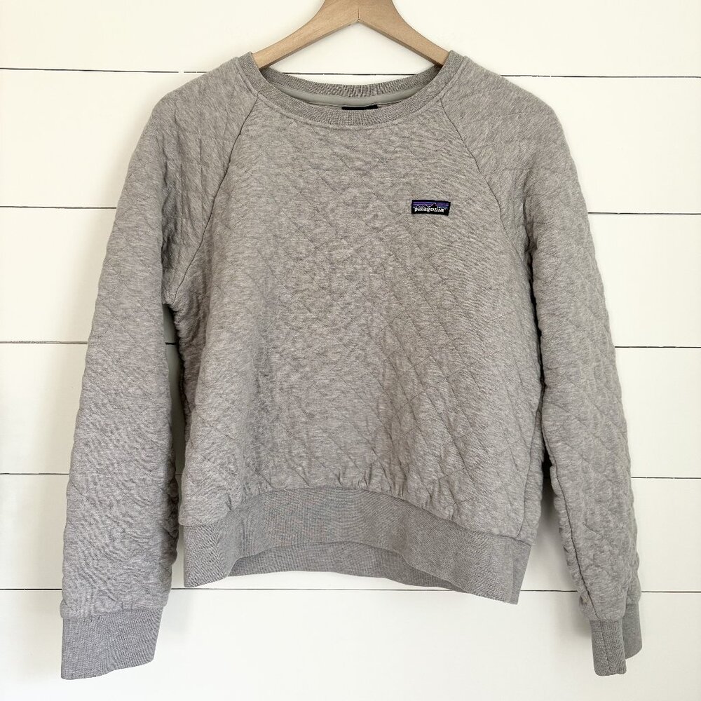 Patagonia grey quilted crew neck sweatshirt top Size Medium